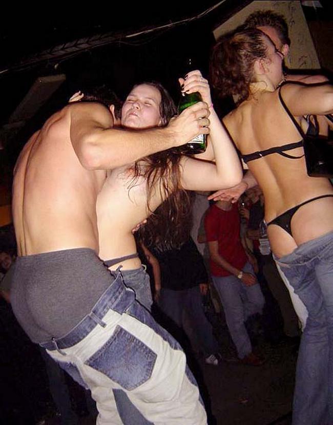 Ночной клуб пьяные девушки очень любят 14 фото