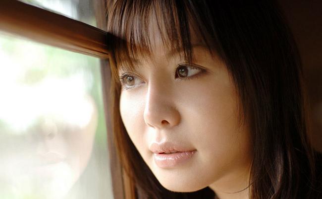 У молоденькой азиатки красивое и стройное тело 5 фото