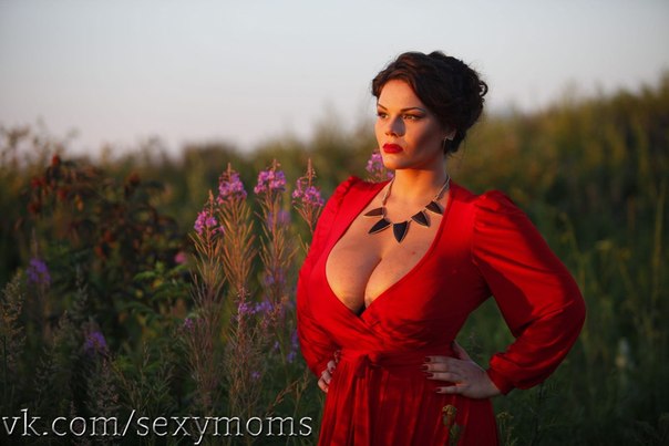 Мария Зарринг с огромными сиськами 8 фото