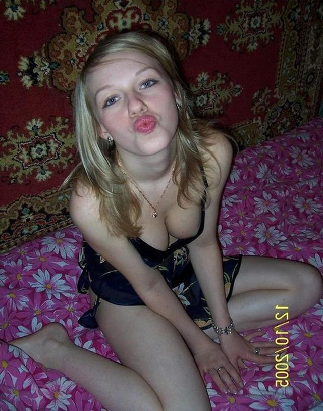 Блондинки хвастаются своими телами 21 фото