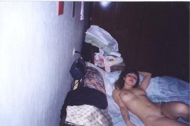 Милые красотки обнажаются не стесняясь 4 фото