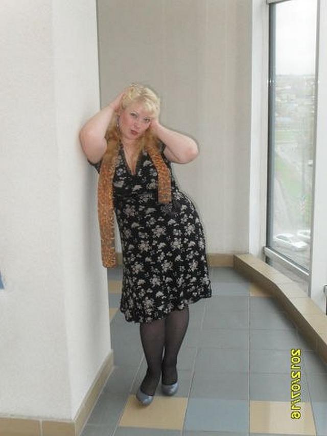 Белокурая толстуха невероятно сексуальна 4 фото