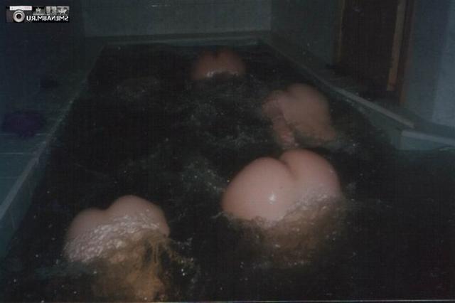 Молоденькие давалки в интересных позах 48 фото