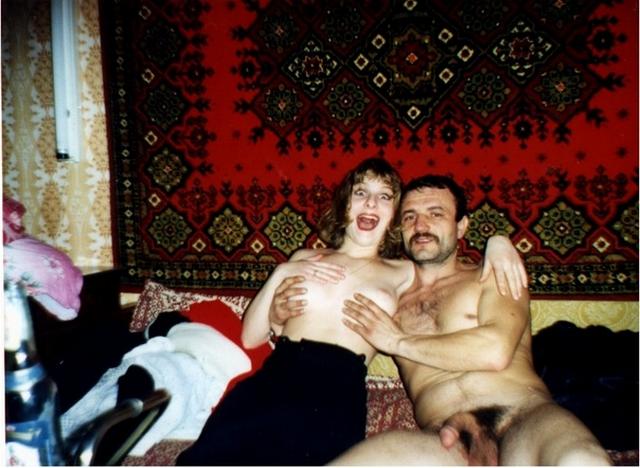 Молоденькие давалки в интересных позах 40 фото