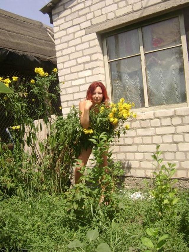 Ольга зажигает в деревне 3 фото