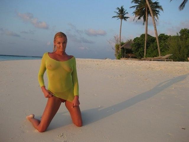 Волочкова вывалила свои сиськи 1 фото